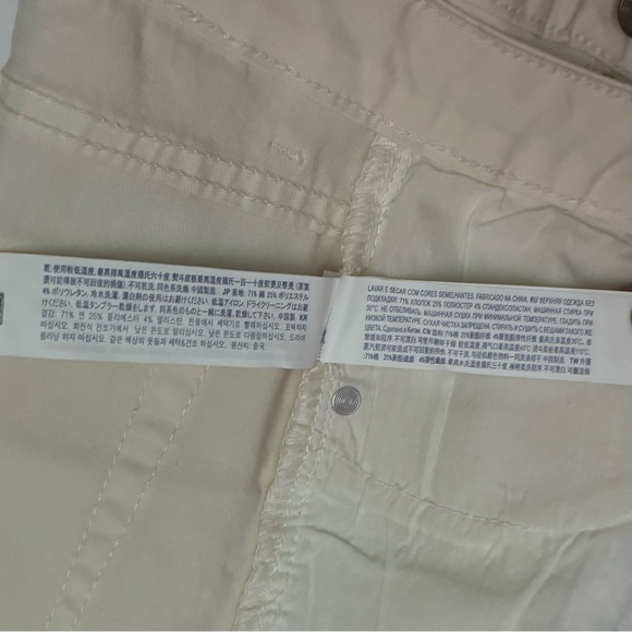 Forever 21 Size 27 Woven Skin Crean/Beige Short Shorts High Rise with Cuff - Picture 10 of 10